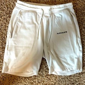 Alphalete shorts (white) M